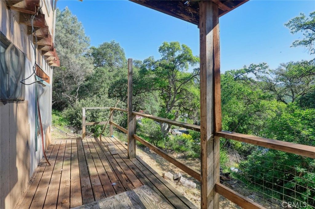 Image 21 of property listing at 12637 Lakeview, Clearlake Oaks, CA 95423