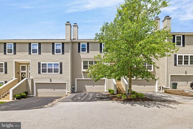 203 PRINCETON CIR, Newtown Square, PA 19073