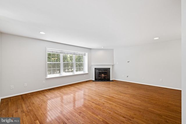 203 PRINCETON CIR, Newtown Square, PA 19073