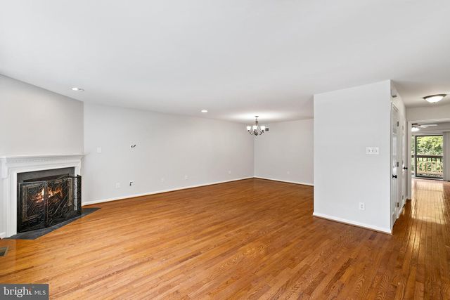 203 PRINCETON CIR, Newtown Square, PA 19073