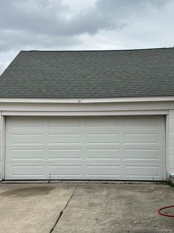 23443 Donaldson Street, Clinton Charter Township, MI 48035