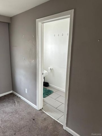 23443 Donaldson Street, Clinton Charter Township, MI 48035