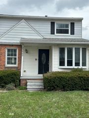 23443 Donaldson Street, Clinton Charter Township, MI 48035