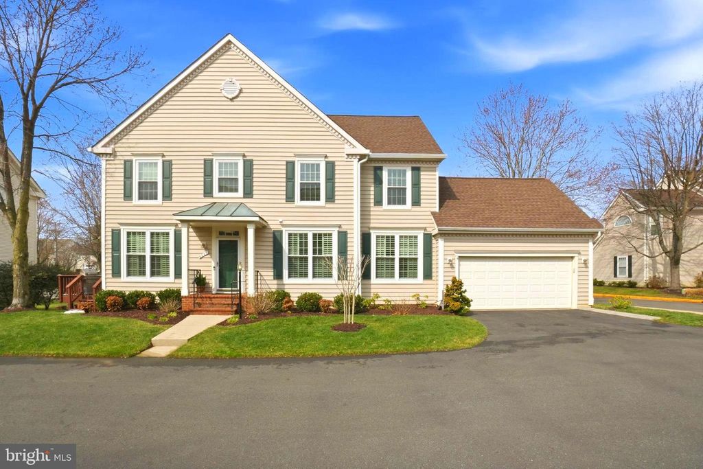 6357 ALDERMAN DR, Alexandria, VA 22315