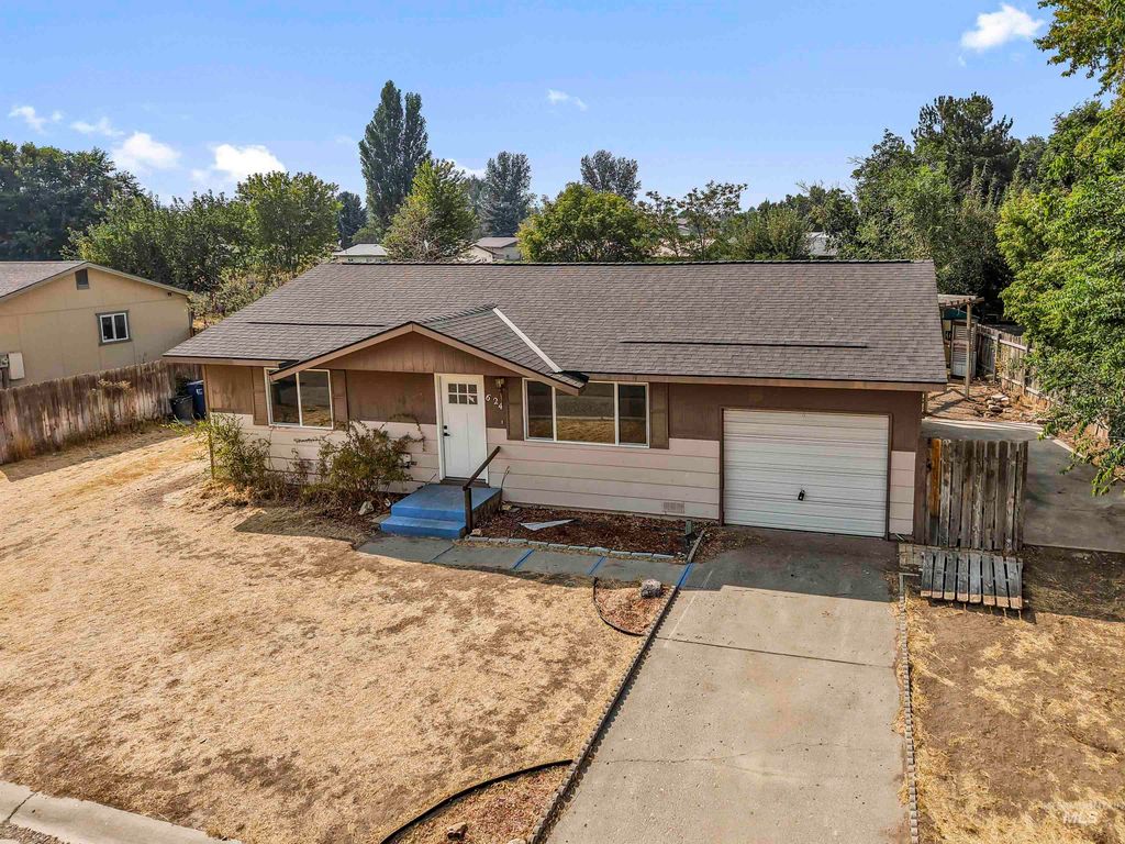 624 Sharon Street, Rupert, ID 83350 photo 1