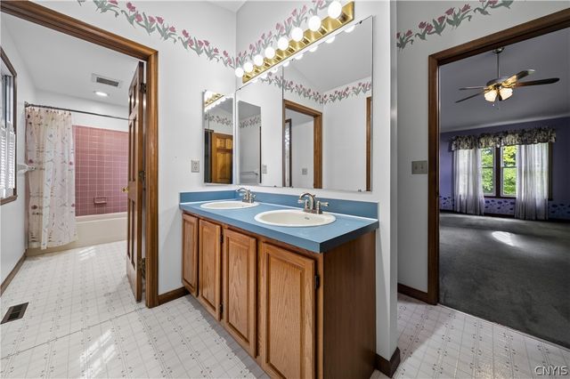 4932 Tinderbox Circle, Manlius, NY 13104