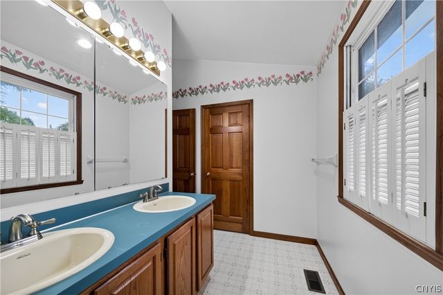4932 Tinderbox Circle, Manlius, NY 13104
