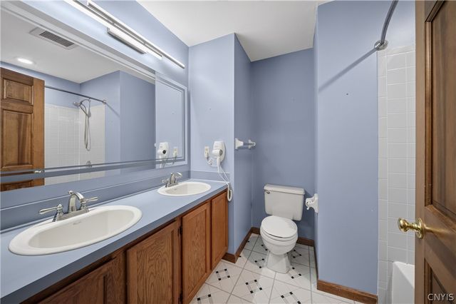 4932 Tinderbox Circle, Manlius, NY 13104