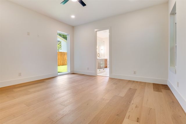4207 Bonham Street, Dallas, TX 75229