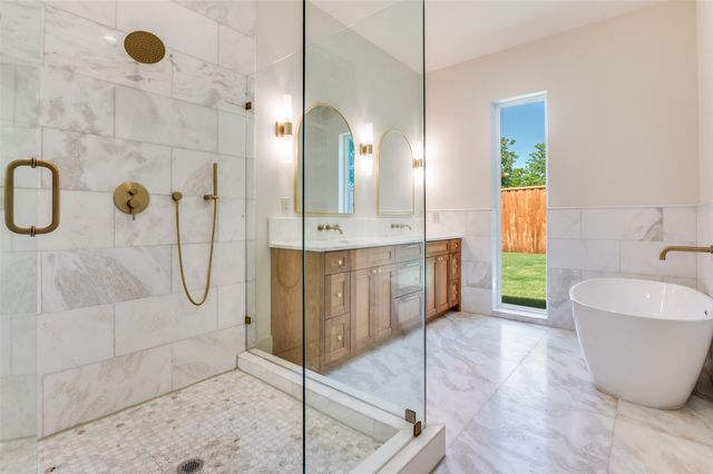 4207 Bonham Street, Dallas, TX 75229