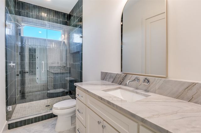 4207 Bonham Street, Dallas, TX 75229