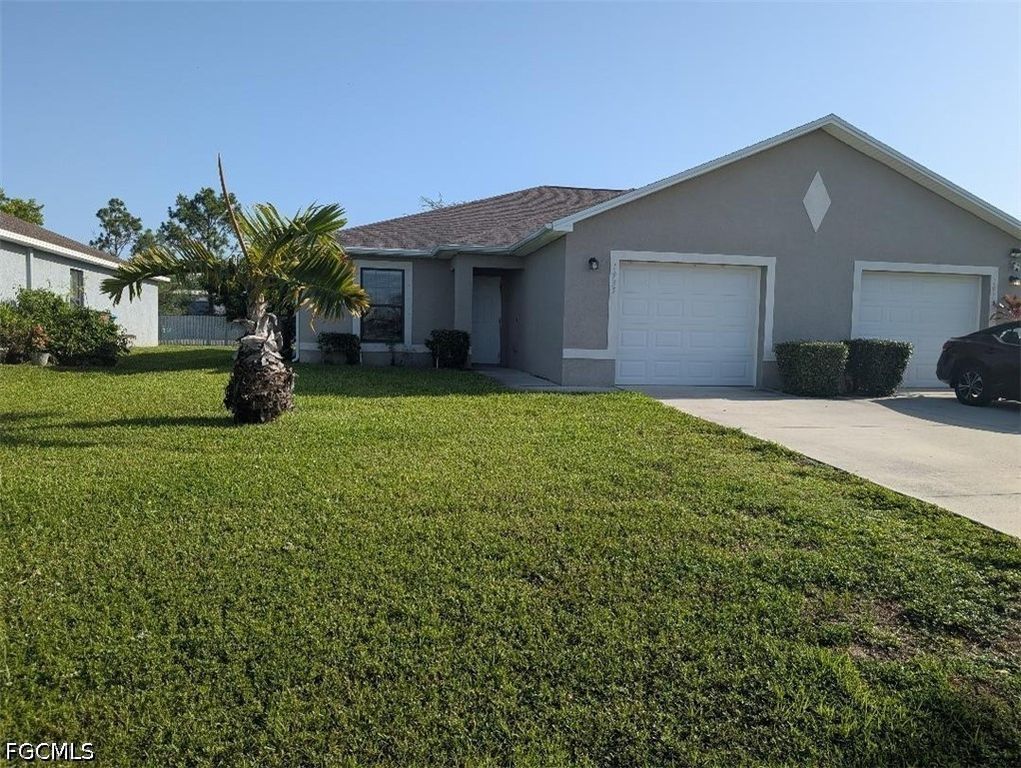 1935 NE 6th ST, Cape Coral, FL 33909