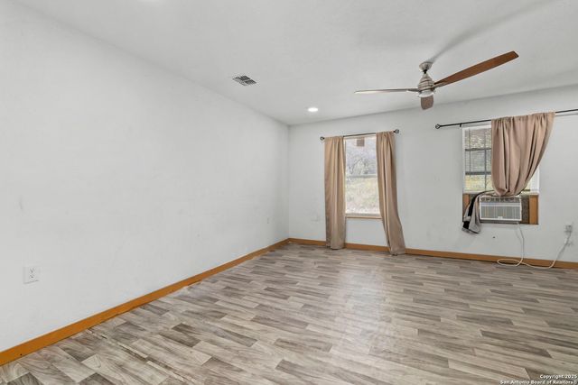 551 Peaceful Ln, San Antonio, TX 78264