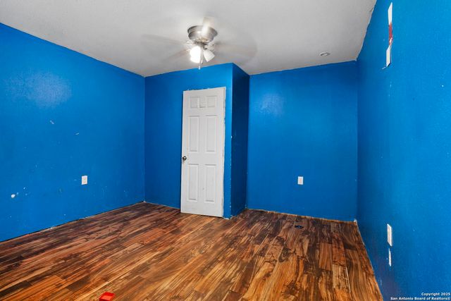 551 Peaceful Ln, San Antonio, TX 78264