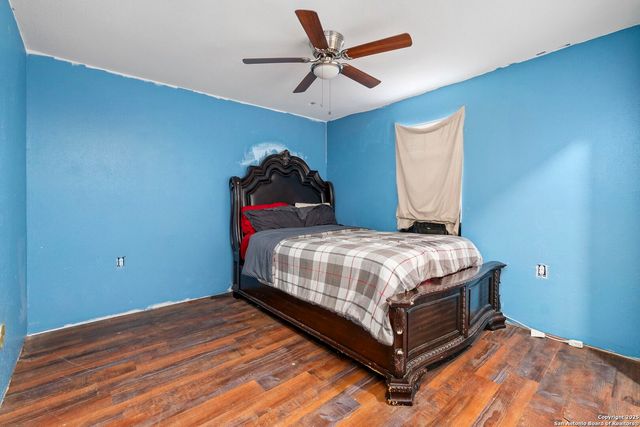 551 Peaceful Ln, San Antonio, TX 78264