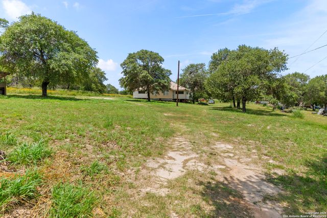 551 Peaceful Ln, San Antonio, TX 78264