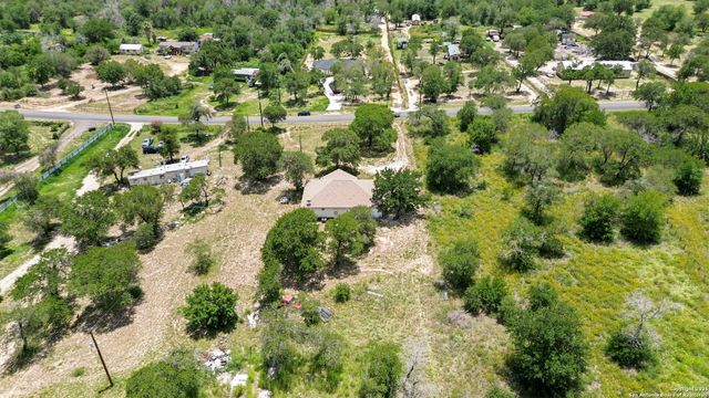 551 Peaceful Ln, San Antonio, TX 78264