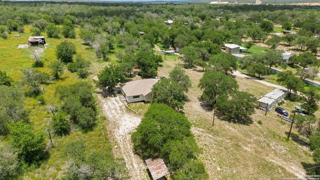 551 Peaceful Ln, San Antonio, TX 78264