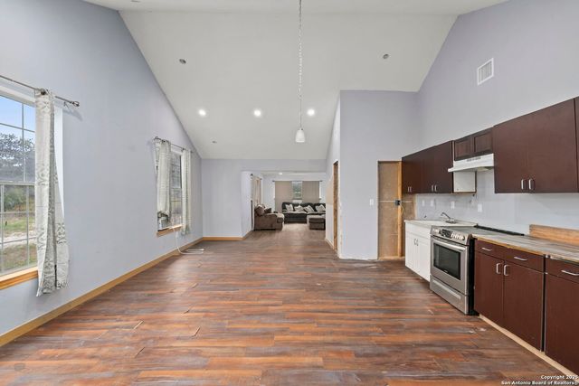 551 Peaceful Ln, San Antonio, TX 78264