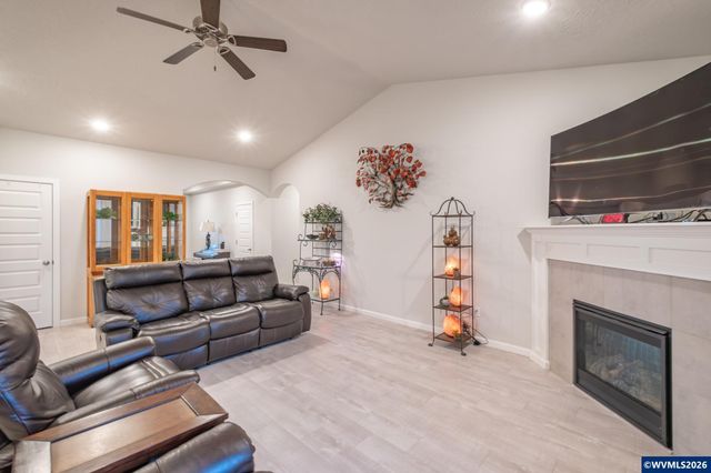 6351 NE Ramble St, Albany, OR 97321