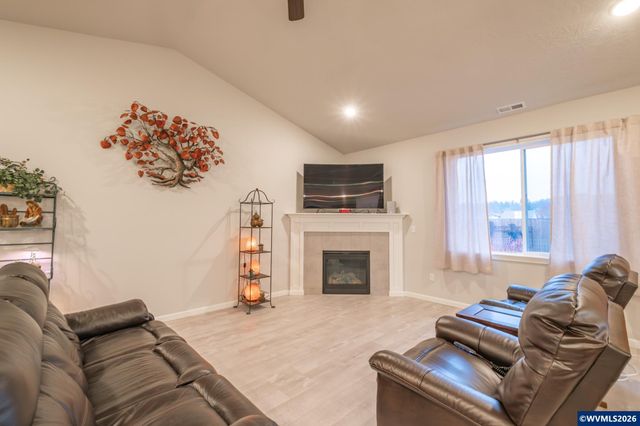 6351 NE Ramble St, Albany, OR 97321