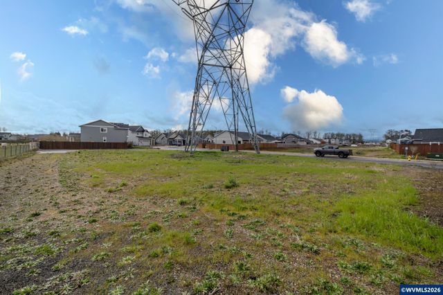 6351 NE Ramble St, Albany, OR 97321