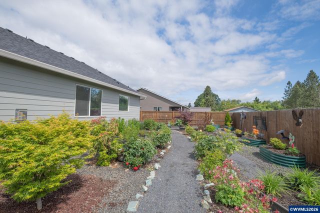 6351 NE Ramble St, Albany, OR 97321