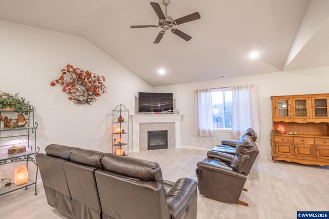 6351 NE Ramble St, Albany, OR 97321