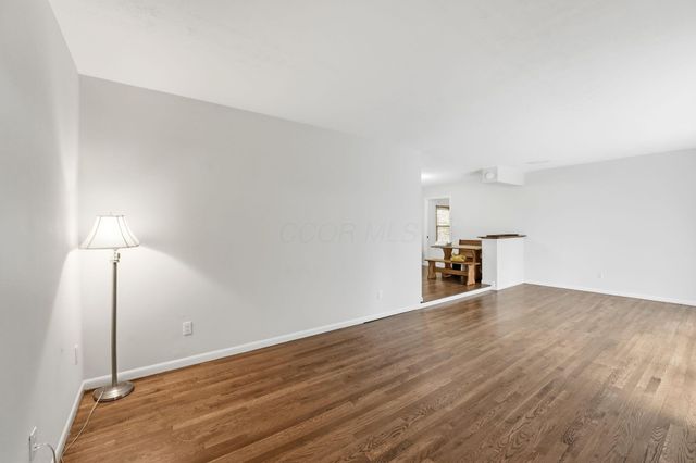 854 S Section Line Road, Delaware, OH 43015