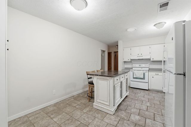 854 S Section Line Road, Delaware, OH 43015