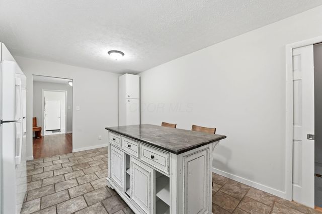 854 S Section Line Road, Delaware, OH 43015