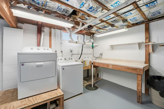 854 S Section Line Road, Delaware, OH 43015