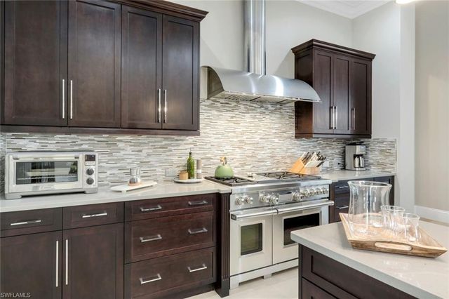 3828 Isla Del Sol WAY, Naples, FL 34114