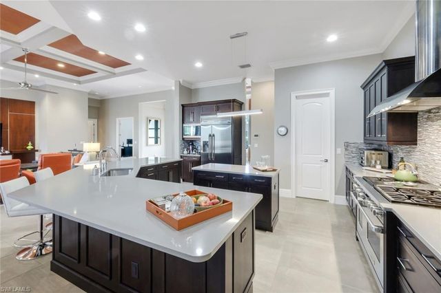 3828 Isla Del Sol WAY, Naples, FL 34114