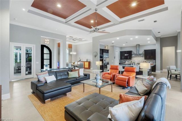 3828 Isla Del Sol WAY, Naples, FL 34114