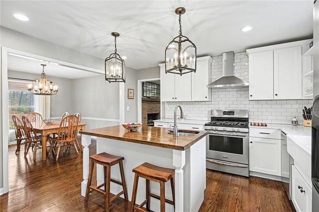 3690 Hickory SE Circle, Smyrna, GA 30080