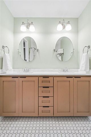 3690 Hickory SE Circle, Smyrna, GA 30080