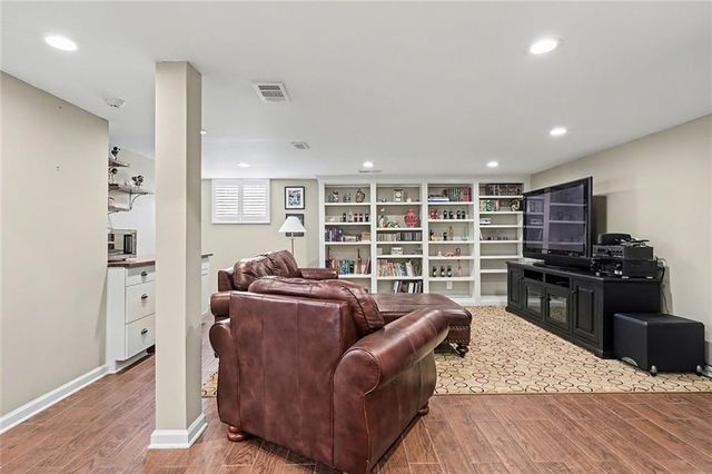 3690 Hickory SE Circle, Smyrna, GA 30080