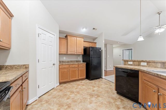 7752 Homeplace Ct, Mechanicsville, VA 23111