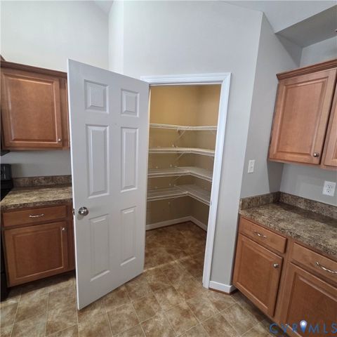 7752 Homeplace Ct, Mechanicsville, VA 23111