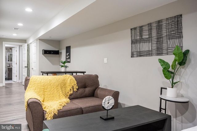 2242 N REESE ST, Philadelphia, PA 19133