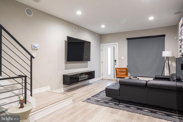 2242 N REESE ST, Philadelphia, PA 19133