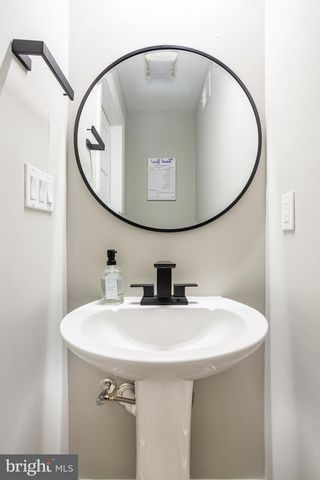 2242 N REESE ST, Philadelphia, PA 19133