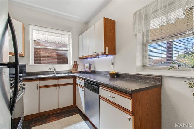 4930 Nagel Avenue, St Louis, MO 63109