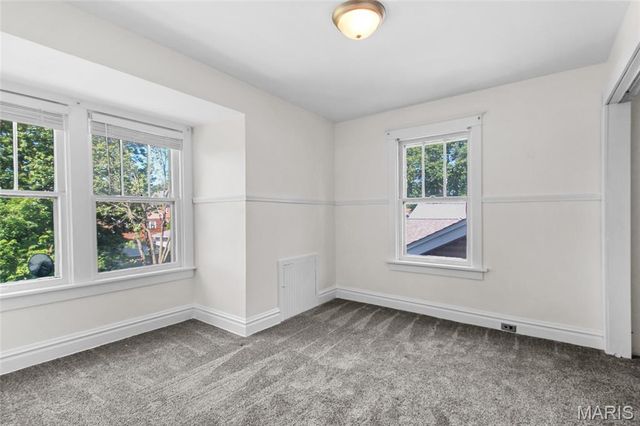 4930 Nagel Avenue, St Louis, MO 63109