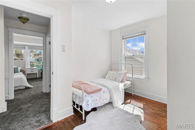 4930 Nagel Avenue, St Louis, MO 63109