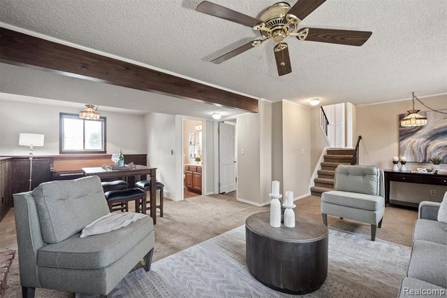 3606 Hi Lure Drive, Lake Orion, MI 48360