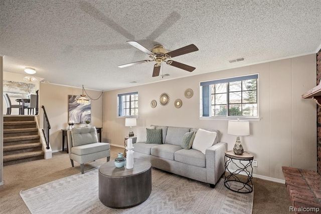 3606 Hi Lure Drive, Lake Orion, MI 48360