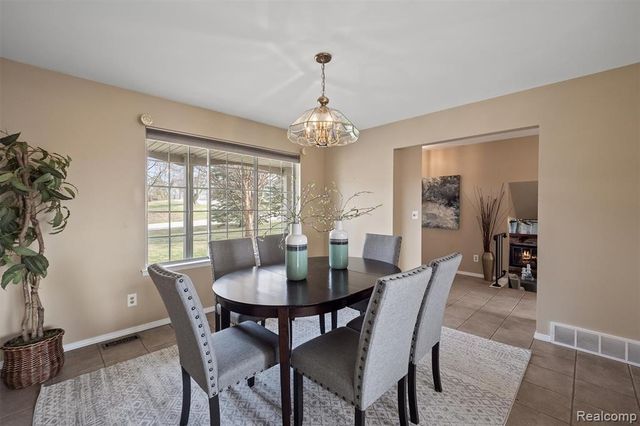 3606 Hi Lure Drive, Lake Orion, MI 48360