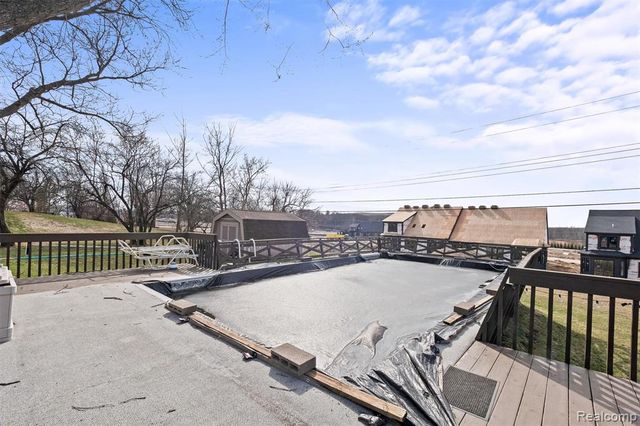 3606 Hi Lure Drive, Lake Orion, MI 48360